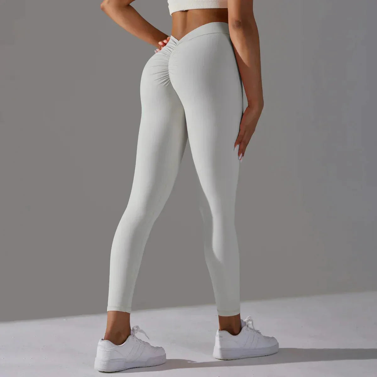 YUSA | Scrunch compression leggings for yoga and fitness